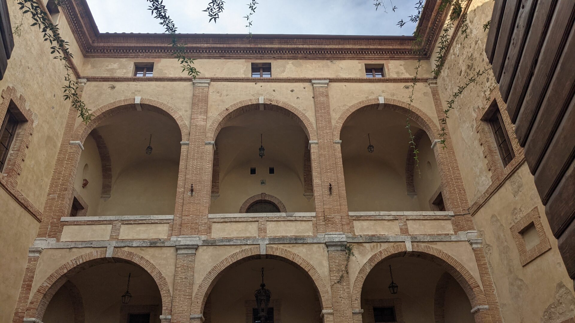 farmhouse restoration in tuscany