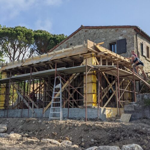 Extension country house in tuscany